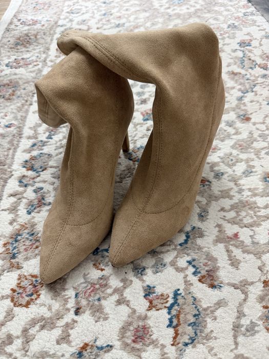 Сапоги новые 37-38 размер