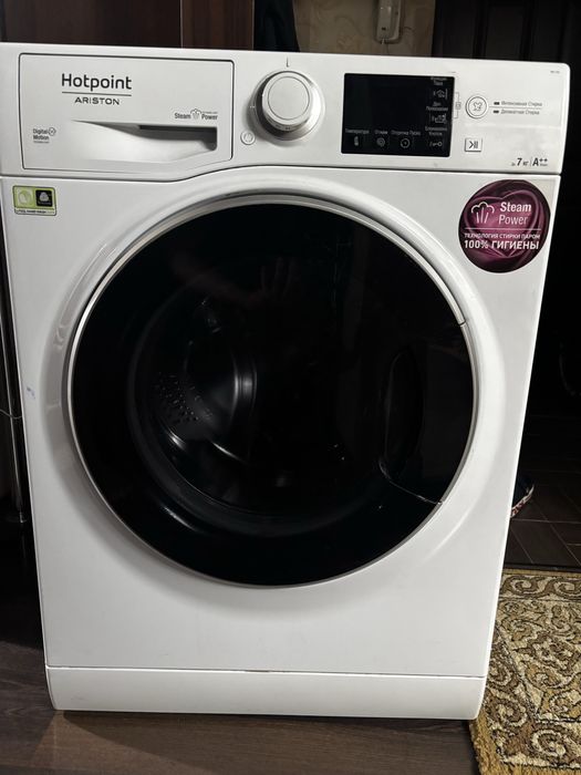 Стиральная машинка Hotpoint Ariston