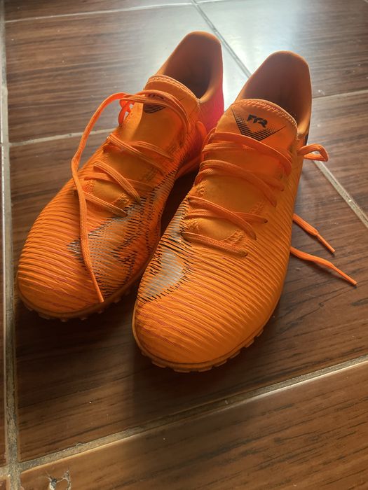 Adidasi pentru teren sintetic marimea 41