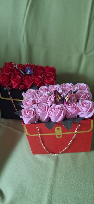 Aranjamente florale cu trandafiri din sapun