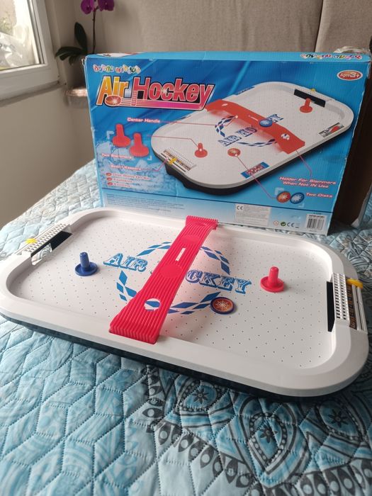Въздушен хокей /Air Hockey/