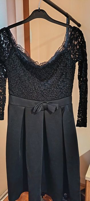 Елегантни роклии