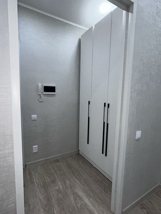 Продам 1 комнатную квартиру-студию