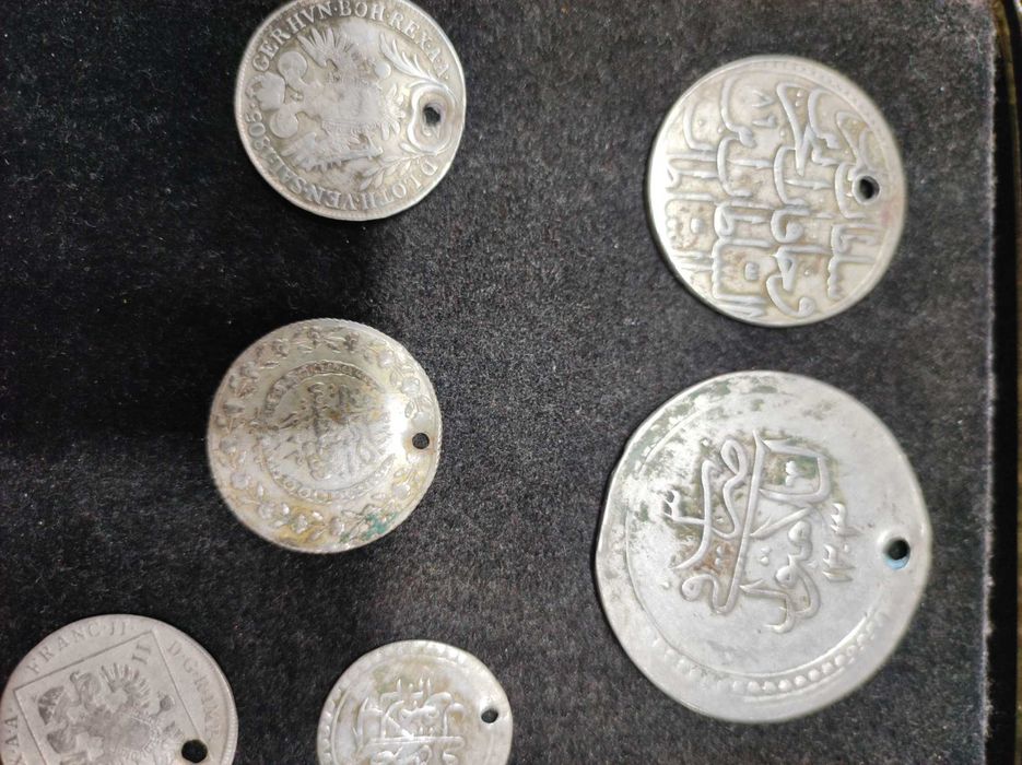 Сребърни монети 24. броя