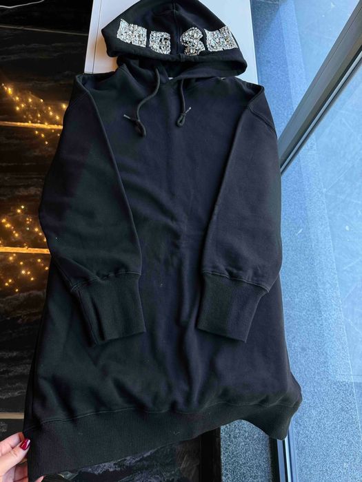 Суитчър MSGM с паднали камъчета