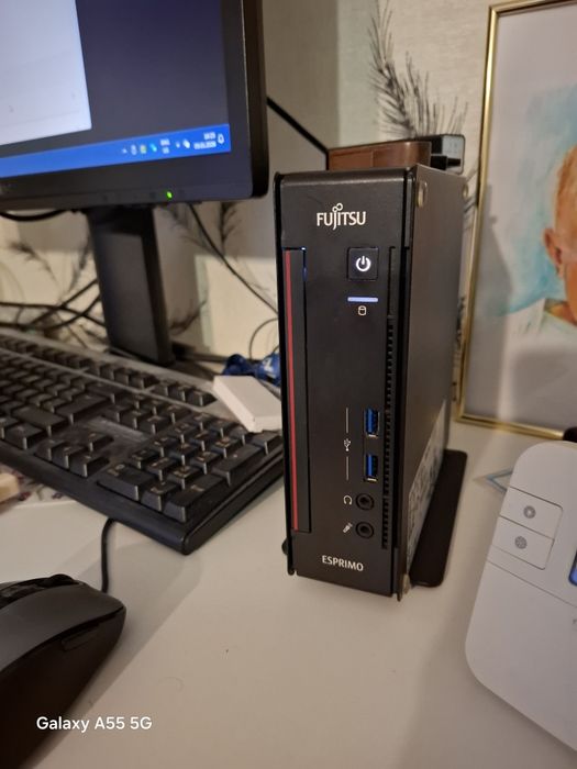 Vând PC Fujitsu complet