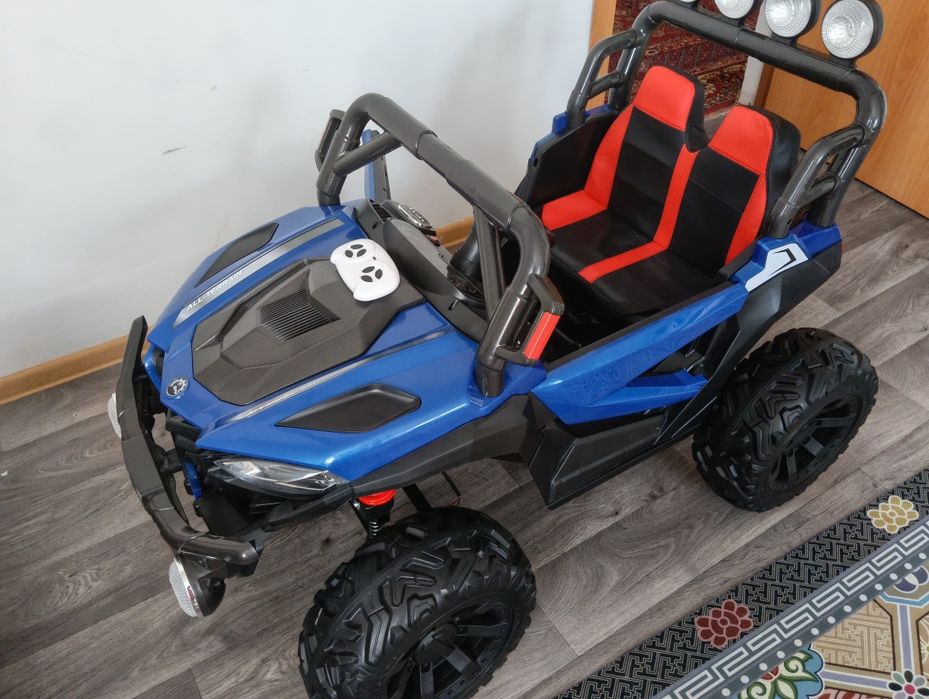 Продам детский багги 4*4