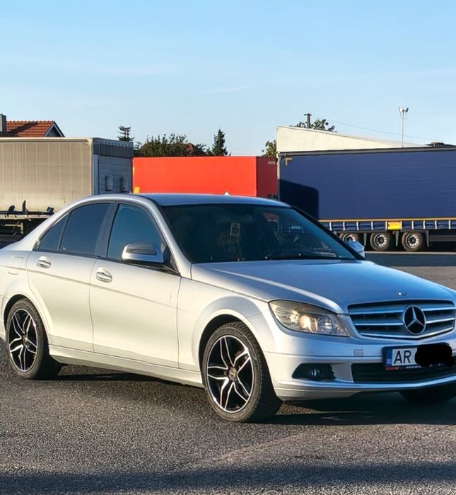 Mercedes-Benz C-Class 1.8 Benzină + GPL