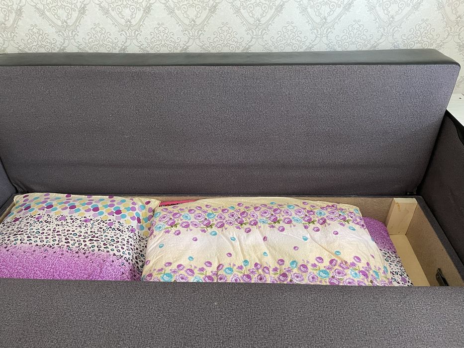 Продается диван раздвижной