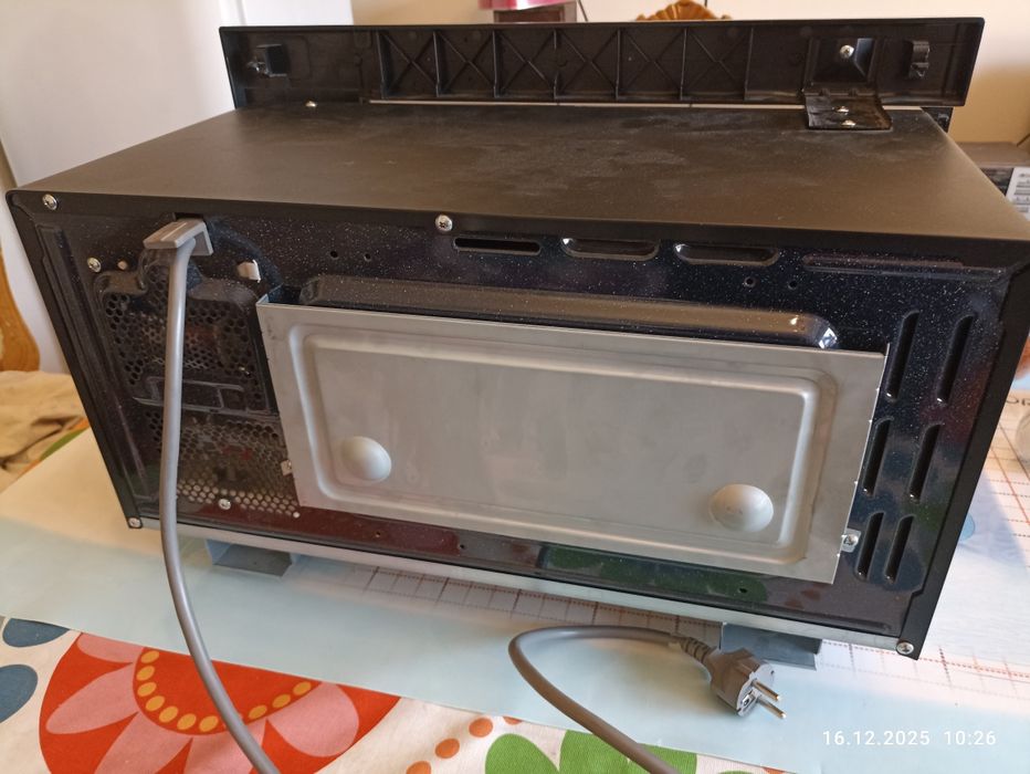 Микроволновка в отличном состоянии