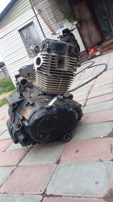 Продам мотор от эндуро 250 кубов