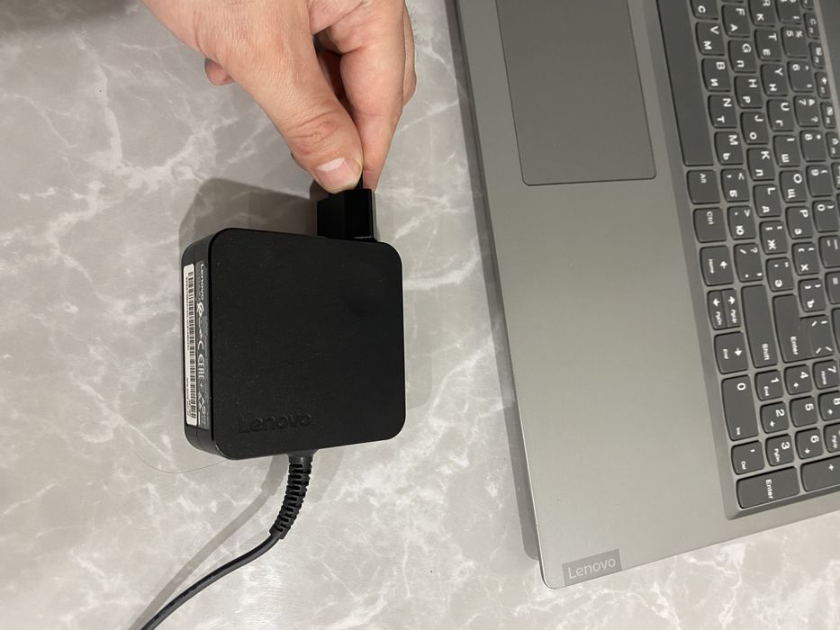 Продам ноутбук Lenovo idealpad 3