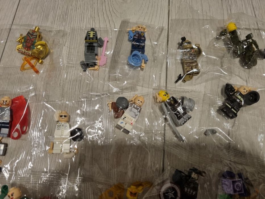 Figurine LEGO noi 20buc
