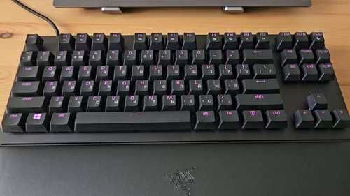 Продам клавиатуру razer huntsman v2 tenkeyless