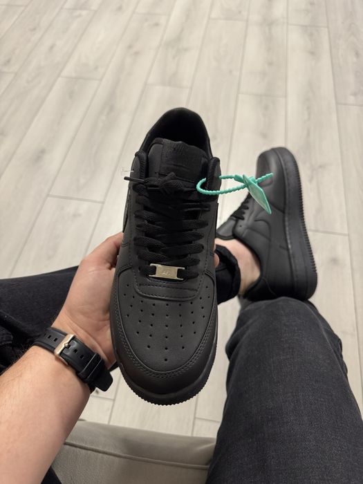 Adidasi Barbati Nike Air Force 1 Full Negru!