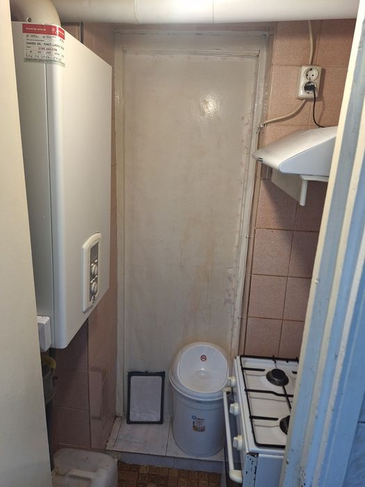 Inchiriez apartament cu 2 camere