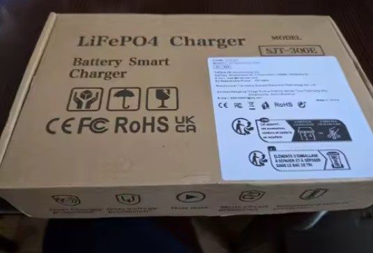 Smart Lifepo4 Зарядно 14.6v 20A