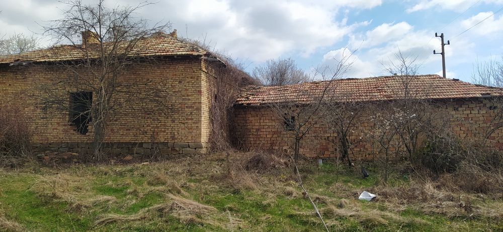 Продава се Къща в с. Любичево, Област Търговище - 143 кв.м за 39 €/кв.м - Снимка #1