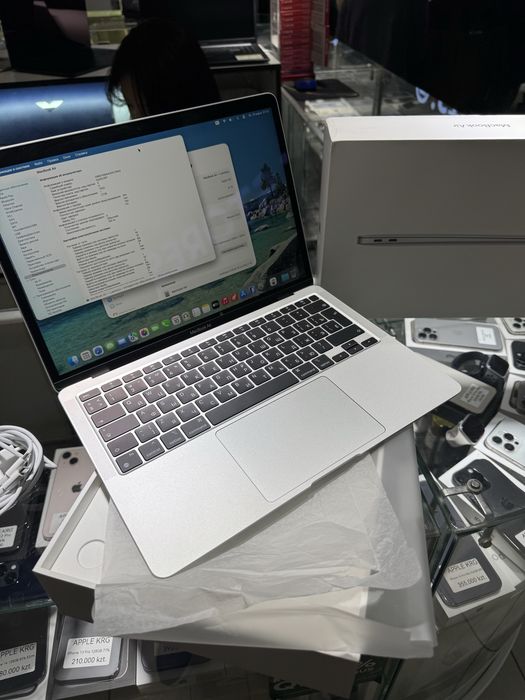Macbook air M1 256/100% 5 цикла