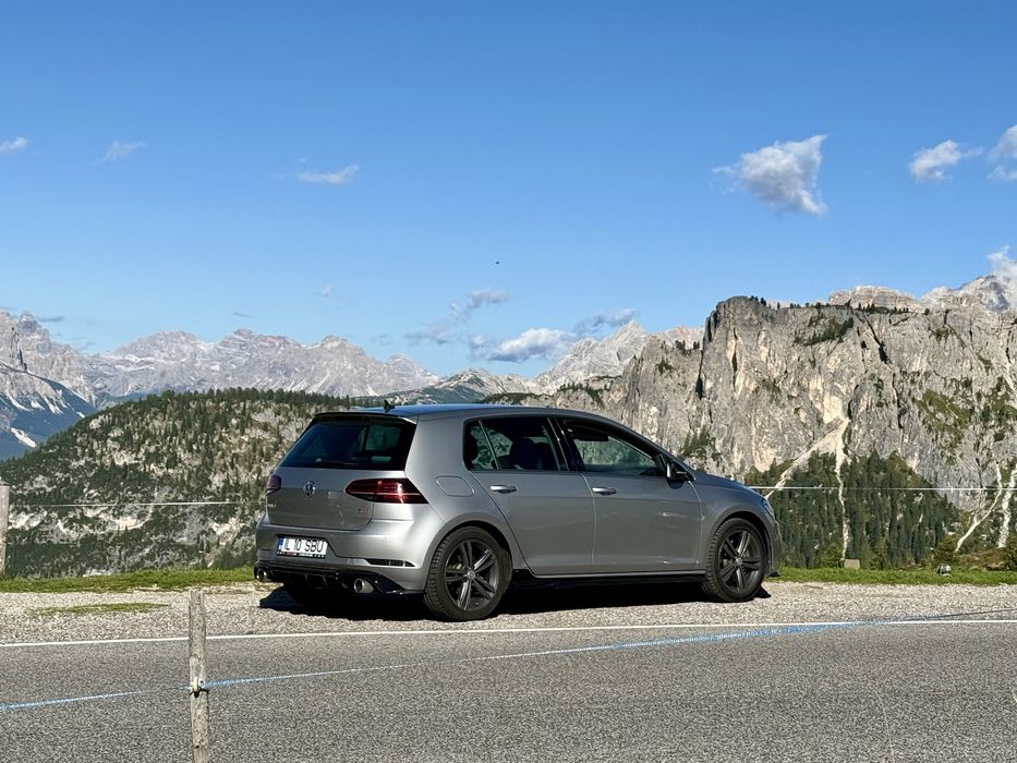 Volkswagen Golf 7.5 Highline (DYNAUDIO, MATRIX, DCC, AID, KEYLESS)