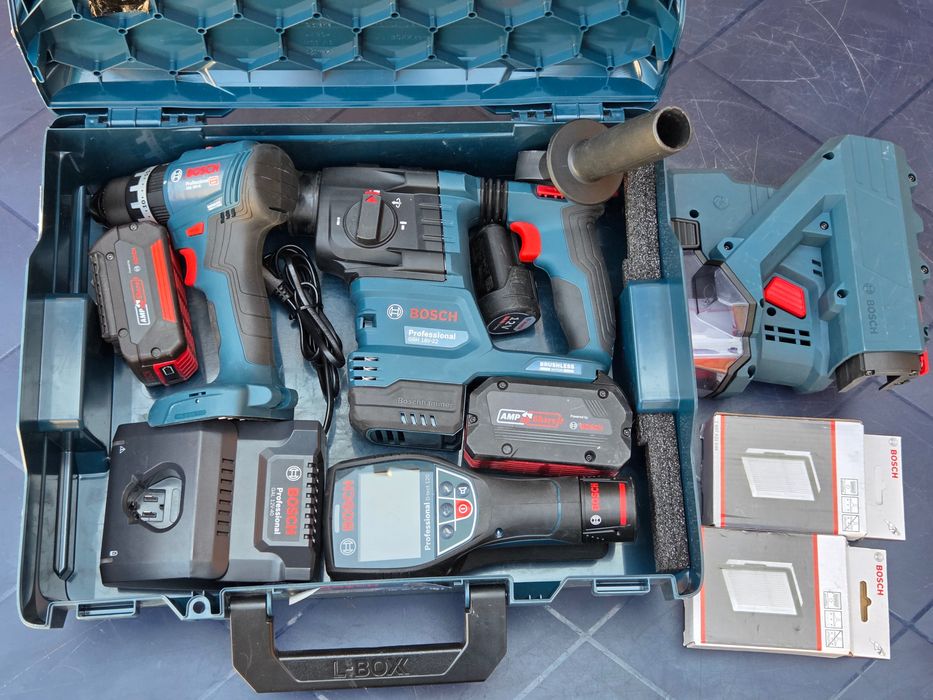 Комплект BOSCH Professional – детектор, винтоверт и перфоратор