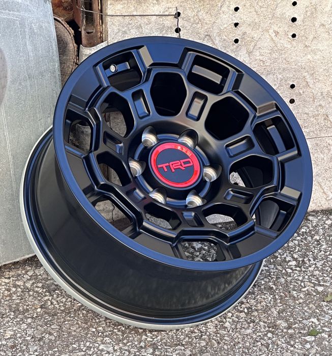 Off Road Джанти 17 “ цола 6х139.7 чисто нови Toyota Mitsubishi Ranger