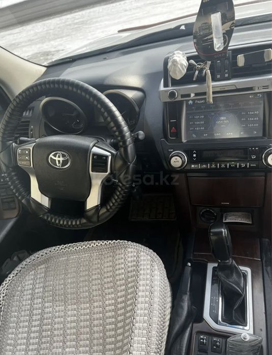 Toyota Land Cruser Prado 2014