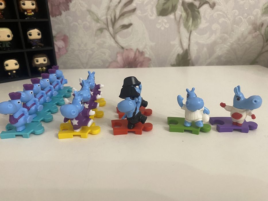 Kinder the happos family