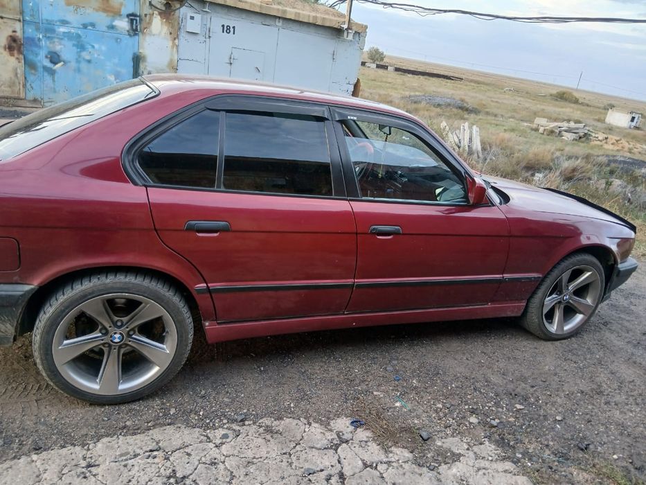 Продам BMW 520i 2.0