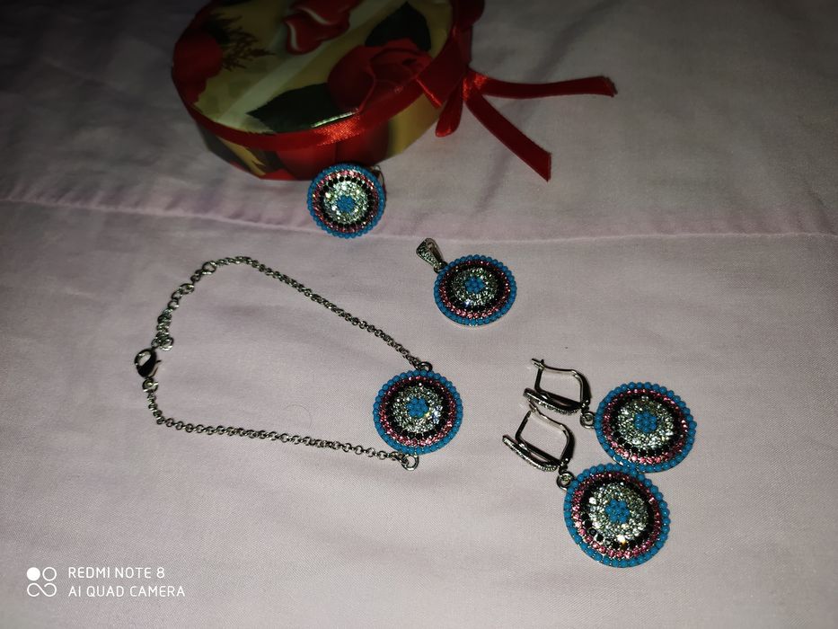 Prodam noviy komplekt iz serebra proba 925