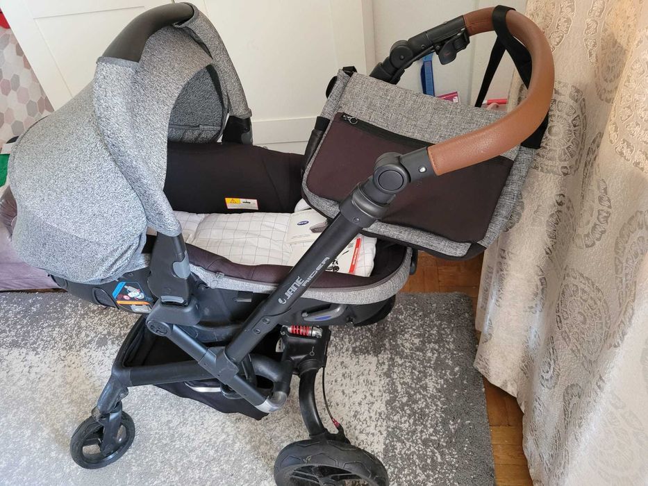 Cărucior 3 în 1 Jane Matrix Light 2– suspensii premium, stare f. buna
