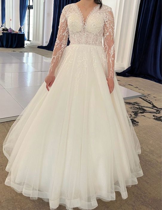 Rochie mireasa noua