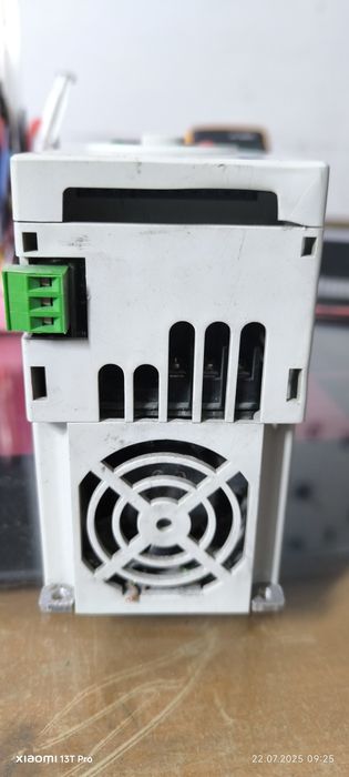 Частотный преобразователь SV008iC5-1F