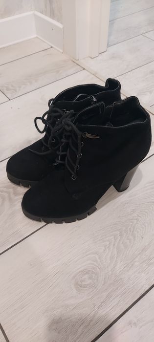 Продам женские обовь