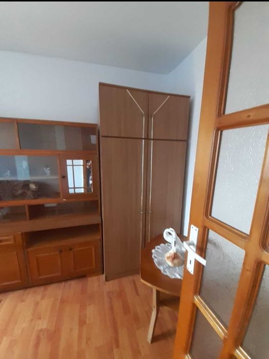 Inchiriez garsoniera govandar