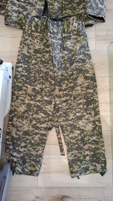 Срочно продам комуфляж форму