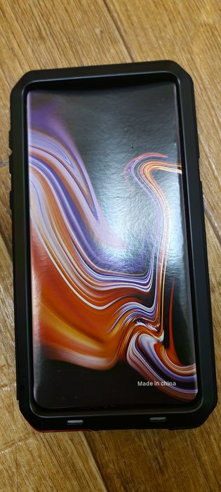 Продам бронированный чехол для Samsung note 9