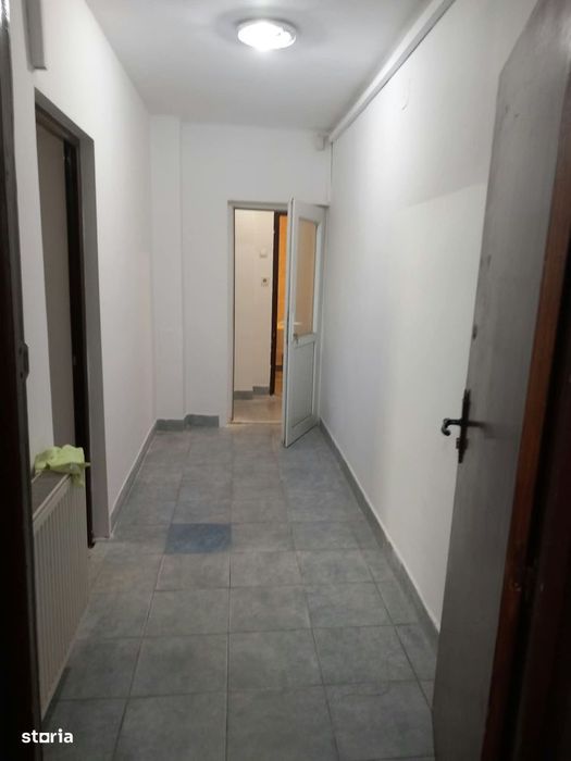Apartament 2 camere, Decebal, parter, 70mp