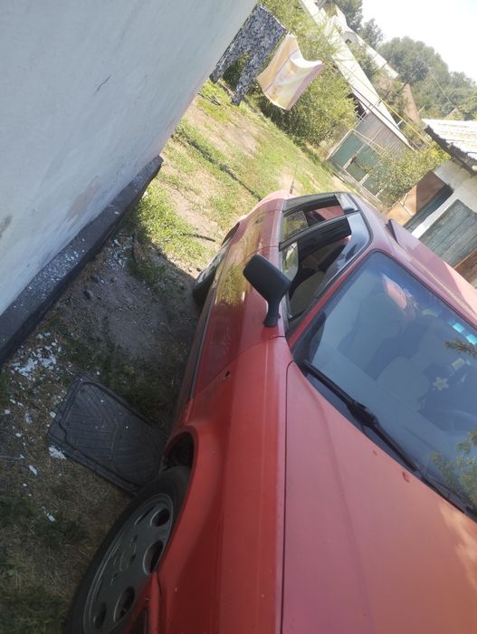 Продам Ауди б4 срочно