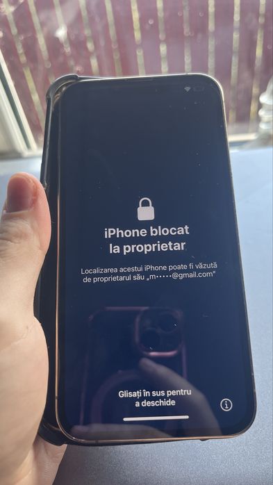 Iphone 13 functional pentru piese
