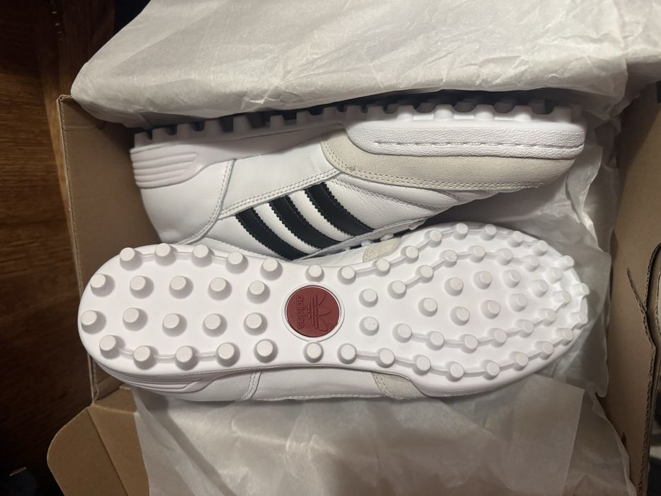 Продавам футболни обувки Адидас