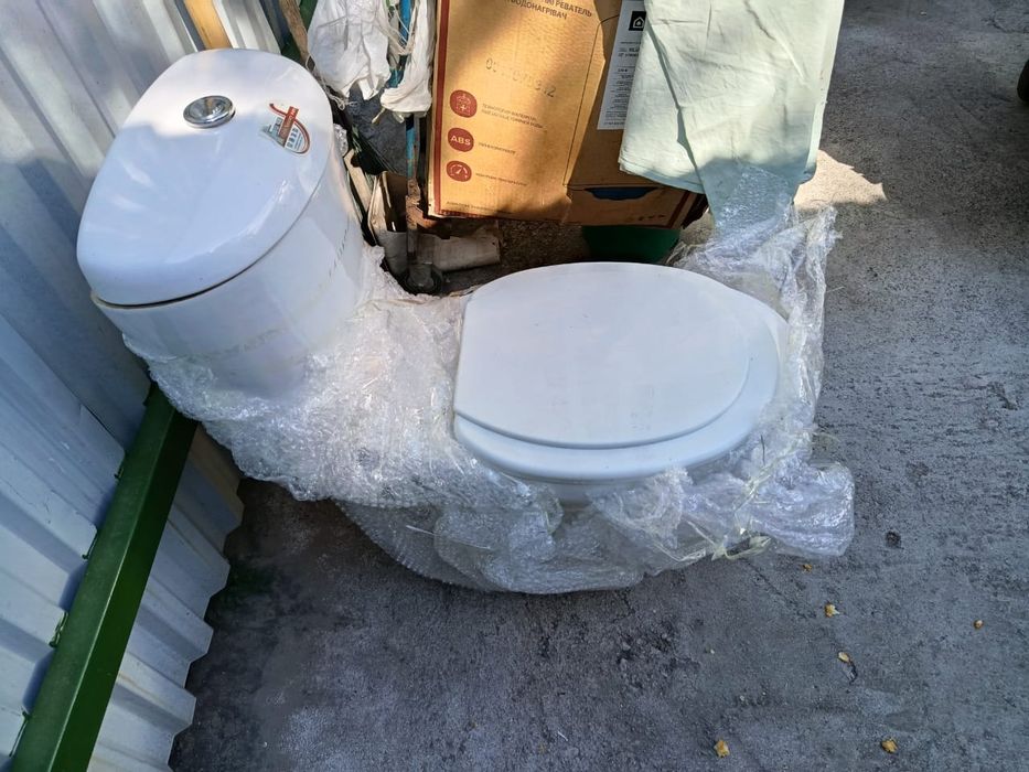 Унитаз Полный комплект унитаз с бочком