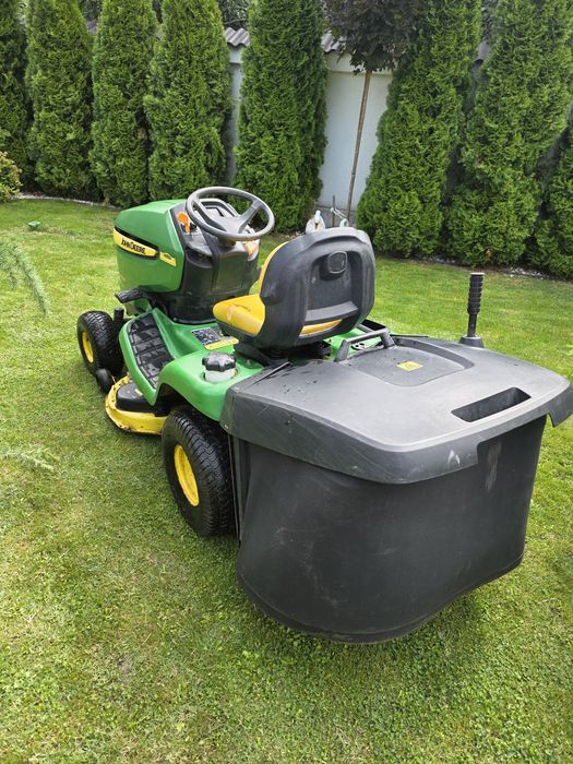 Tractoras gazon Jhon deere