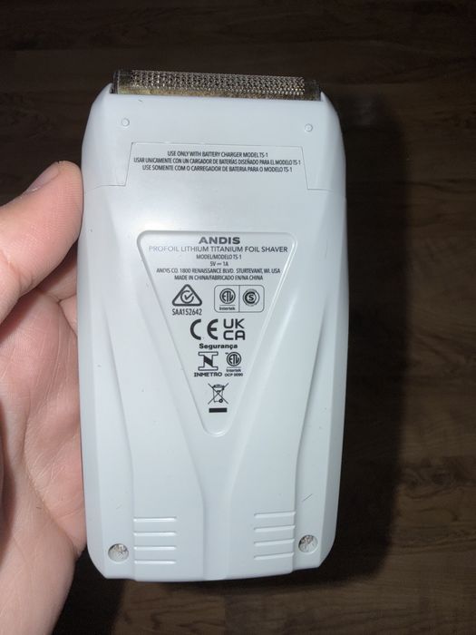 Shaver Andis Foil