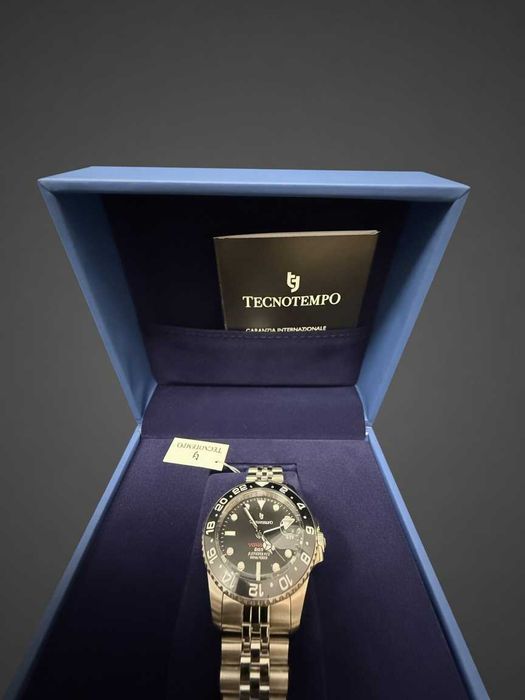 Часовник Tecnotempo GMT Voyager Automatic - Limited Edition