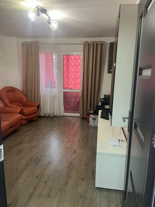 Particular Inchiriere apartament  3 camere Buftea  Studio central