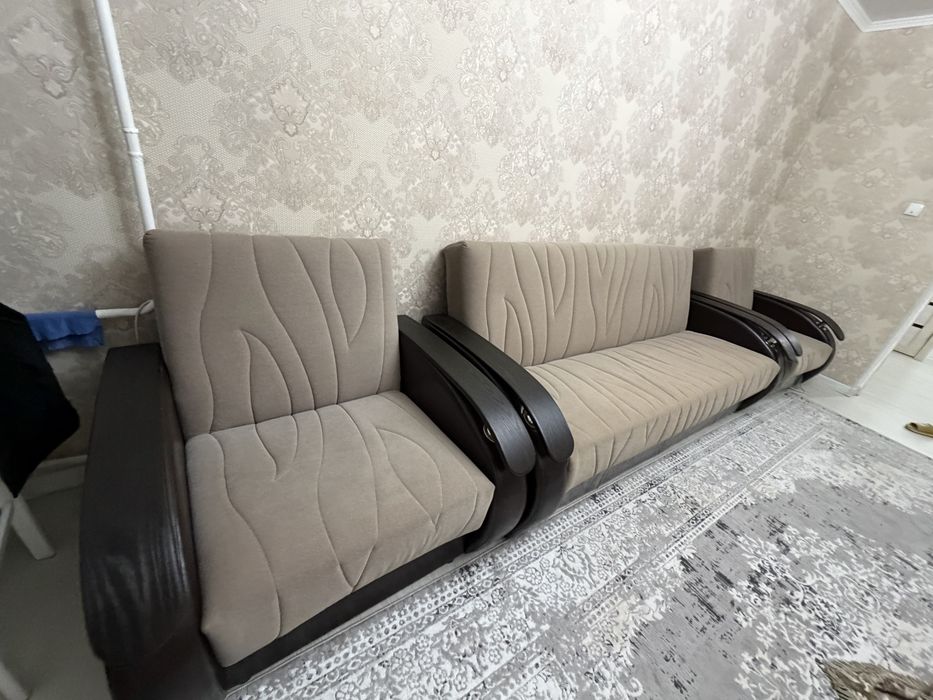 Диван с креслами