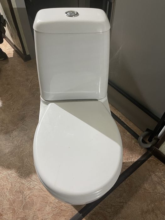 Продам унитаз б/у