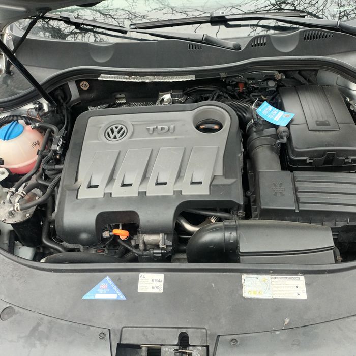 Vw Passat B7 2012 2.0 TDI manual  ( mașina de gara)