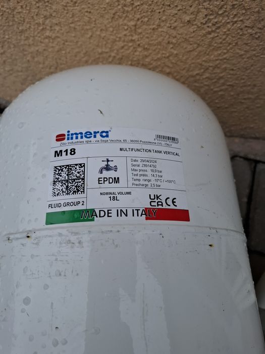 Cadita dus noua calorifer baie.vas expansiune